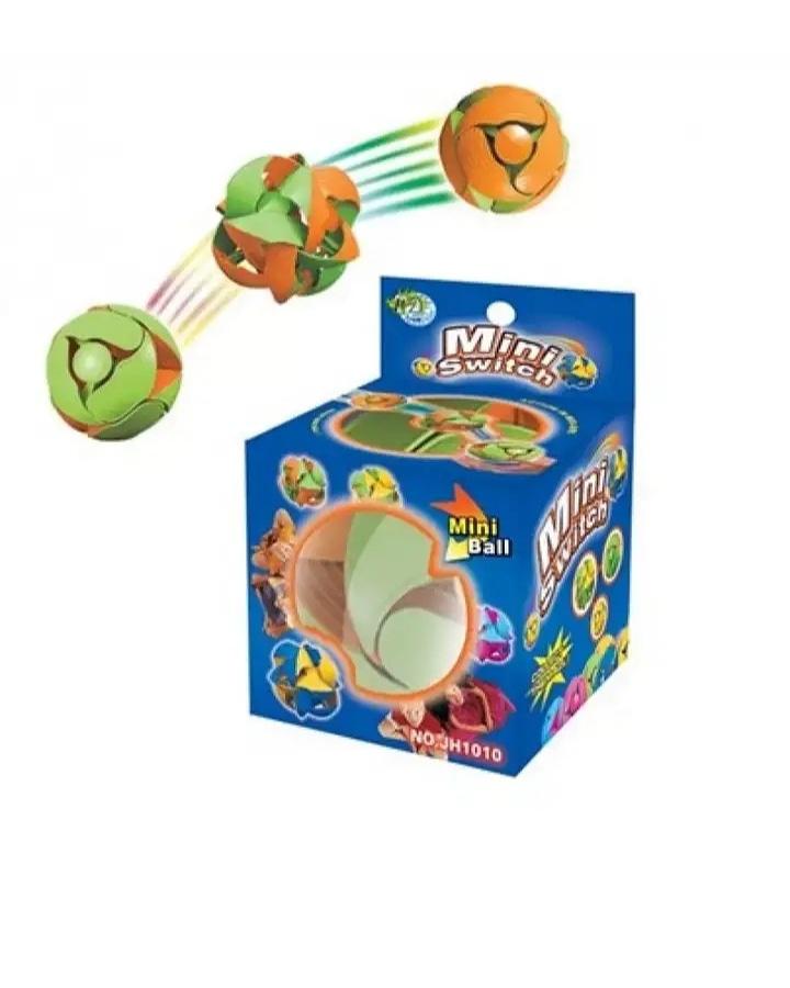 Мяч перевертыш. Шар меняющий цвет при подбрасывании. Шар перевёртыш игрушка. Мяч перевертыш. Шар перевёртыш игрушка.