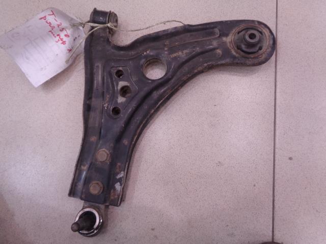 Шевроле авео нижний рычаг. Нижние рычаги передней подвески шевроле авео. Передние рычаги шевроле авео т250. Шевроле авео передний нижний рычаг. Передние рычаги шевроле авео т250.