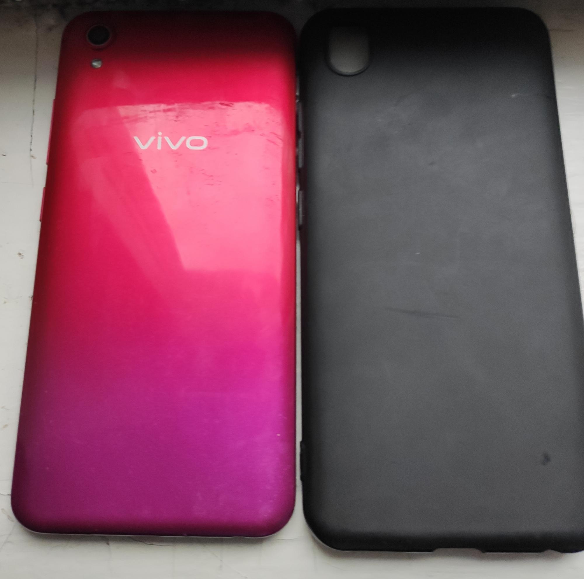 Vivo 1820. Вива 1820. Виво 1820. Модель телефона vivo 1820. Vivo 1820 с раскладным чехол.